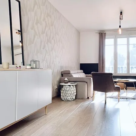 #ck Doux Voyage Main Streets Апартаменти Гренобль